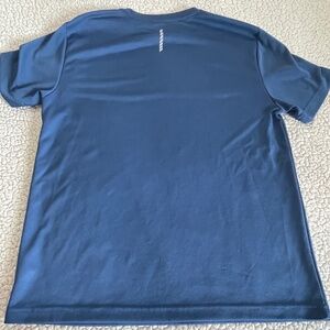 Solid blue short sleeve crew neck size small men's driworks athletic gym shirt